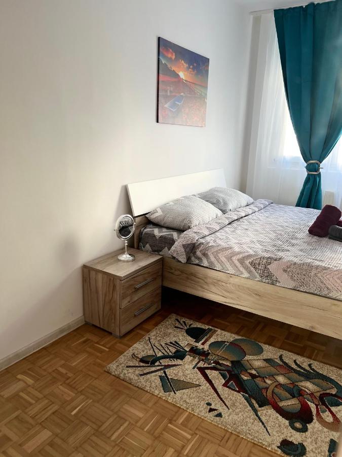 House24 Gari Appartement Braşov Buitenkant foto